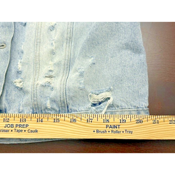 Bridge By Gly For Buckle Distressed Washed Denim Light Blue Jean Jacket Sz LARGE - Picture 14 of 16